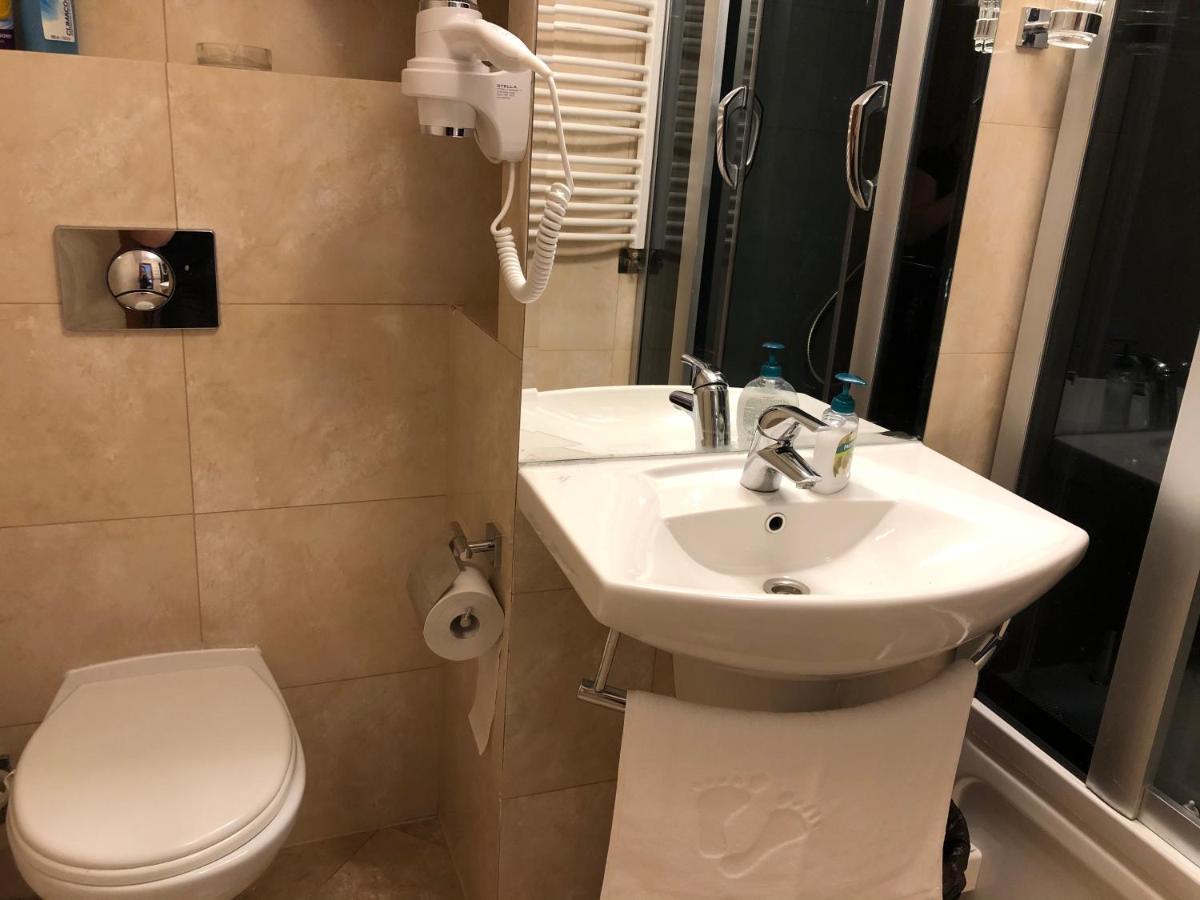 Apartamenty I Pokoje Chaton Mielno ミエルノ エクステリア 写真