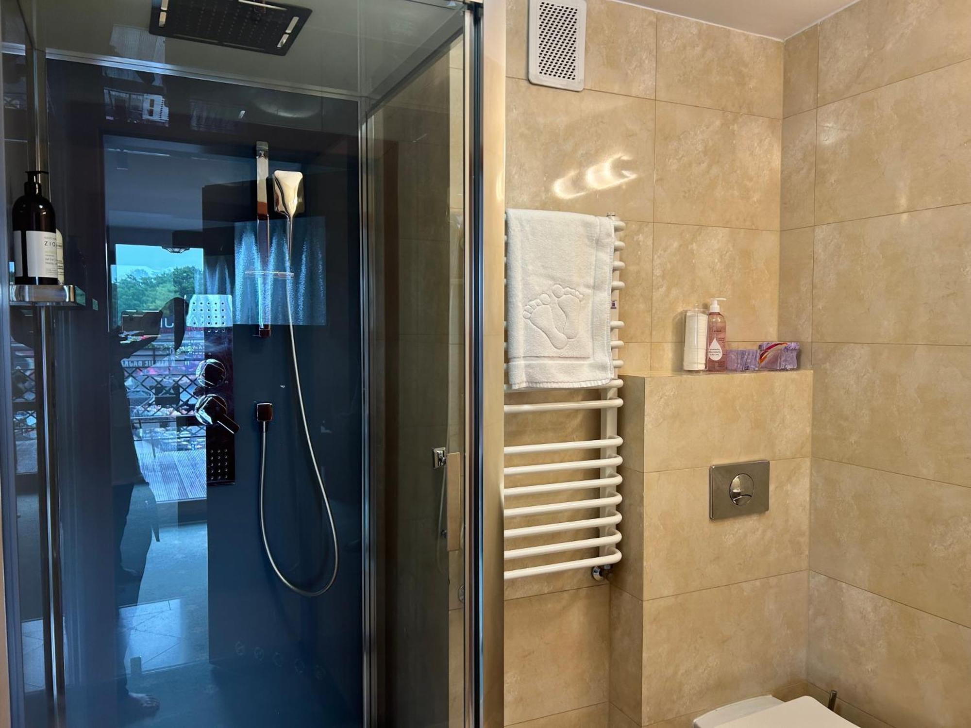 Apartamenty I Pokoje Chaton Mielno ミエルノ エクステリア 写真