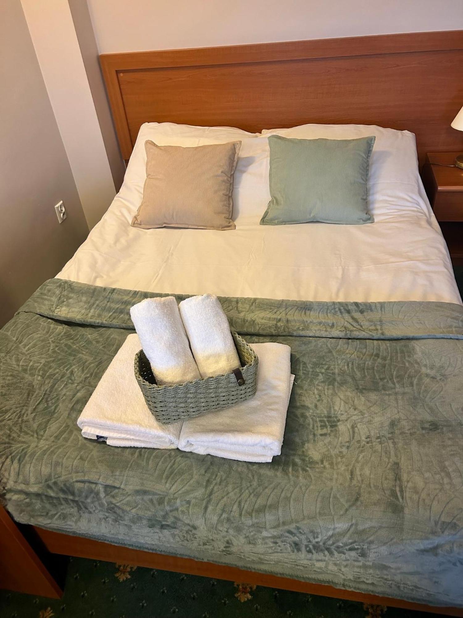 Apartamenty I Pokoje Chaton Mielno ミエルノ エクステリア 写真